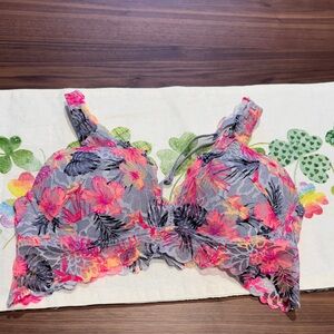 Victoria’s Secret PINK underwire bralette